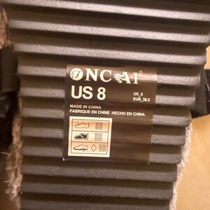 Sleepers Black and Gray Sandals  indoor puffers size 8